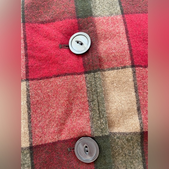 Vintage Pendleton 100% Virgin Wool Plaid Jacket Red Green Tan Button Front Coat - Picture 8 of 11